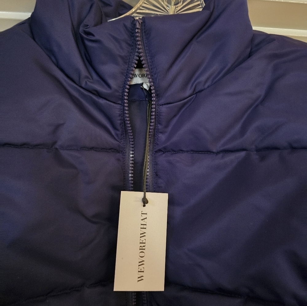 WeWoreWhat Navy Puffer Jacket/Vest - Picture 6 of 7
